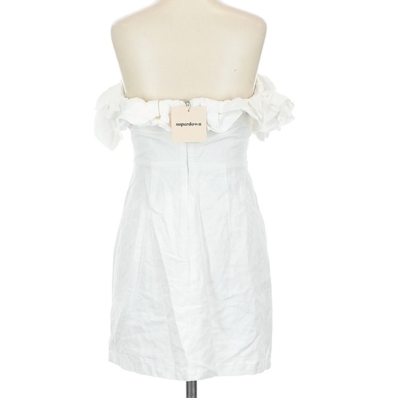 Superdown Emery Off The Shoulder Dress White/Cream Ruffle XS NEW - Picture 4 of 9